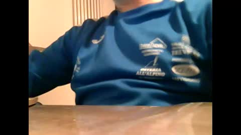 Snapshot of caldoski chatting on 10/31/25, 11:06 caldoski online show from 10/31/25, 11:06