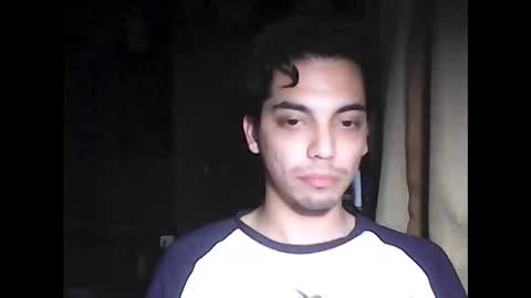 Snapshot of caligula_99 chatting on 10/19/25, 10:05 Calgula online show from 10/19/25, 10:05