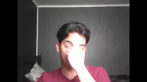 Snapshot of caligula_99 chatting on 12/14/25, 06:23 Calgula online show from 12/14/25, 06:23