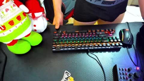 calihotcaliente27 online show from 12/25/24, 09:33