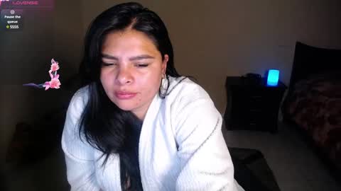 Snapshot of caliope_goddess1 chatting on 03/12/25, 09:34 caliope_goddess1 online show from 03/12/25, 09:34