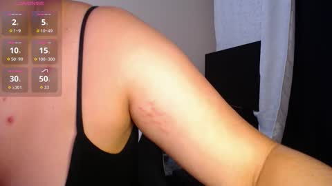 Snapshot of caliope_goddess1 chatting on 09/26/25, 10:08 caliope_goddess1 online show from 09/26/25, 10:08