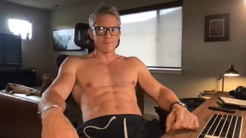 calirsedmo online show from 11/02/25, 08:33