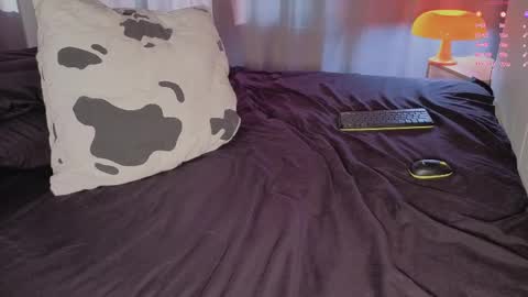 Nancy  Please thumbs up me  online show from 04/13/26, 02:00