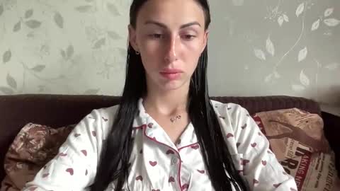 Anna online show from 09/19/25, 11:44