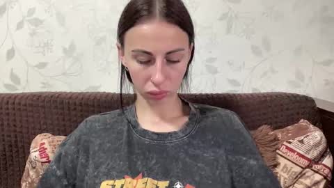 Anna online show from 10/13/25, 07:41