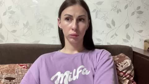 Anna online show from 11/09/25, 08:18