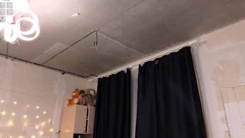 Dasha       inst       dasha is nice online show from 03/04/25, 12:50