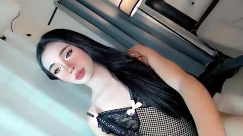 call_me_nina online show from 05/30/26, 08:00