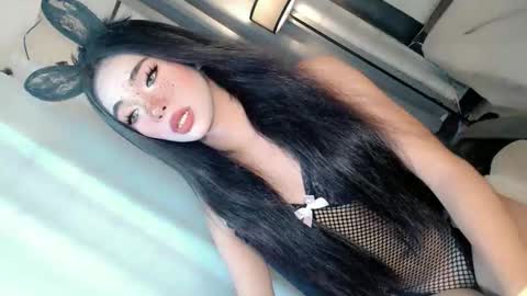 call_me_nina online show from 06/01/26, 01:51