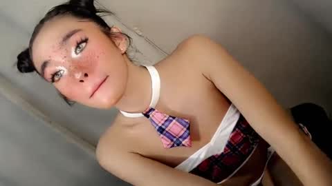 Snapshot of call_me_nina chatting on 07/06/26, 12:02 call_me_nina online show from 07/06/26, 12:02