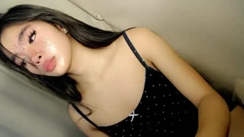 Snapshot of call_me_nina chatting on 07/28/26, 11:17 call_me_nina online show from 07/28/26, 11:17