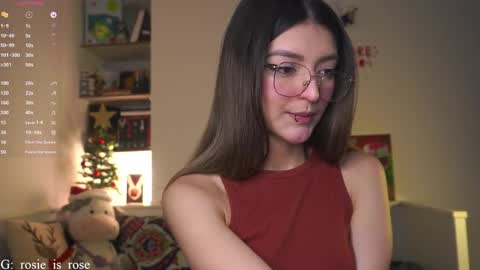 Snapshot of call_me_rosie chatting on 12/01/24, 11:58 online show from 12/01/24, 11:58