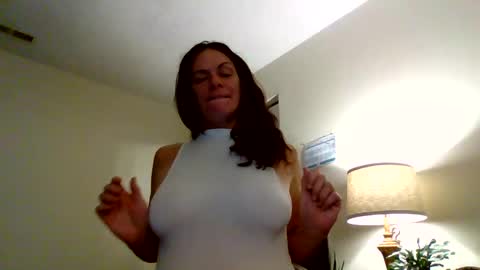 Snapshot of calli_girl420 chatting on 02/03/25, 04:57 Calli online show from 02/03/25, 04:57