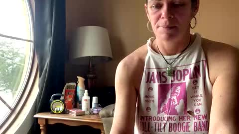 Calli online show from 02/05/26, 07:07