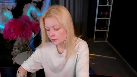 Robin online show from 04/16/26, 03:07