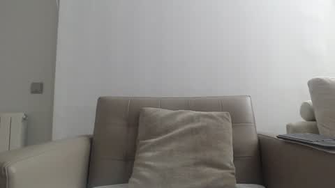 Snapshot of callme_kim chatting on 02/06/25, 11:54 callme_kim online show from 02/06/25, 11:54