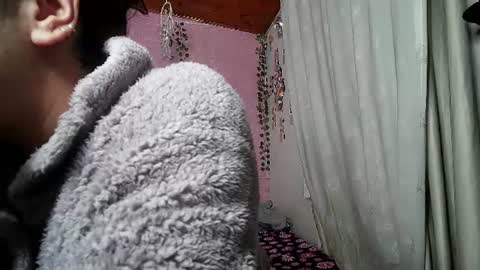 Snapshot of callme_lolas chatting on 06/16/26, 05:21 paula online show from 06/16/26, 05:21