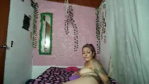 Snapshot of callme_lolas chatting on 06/25/26, 01:27 paula online show from 06/25/26, 01:27