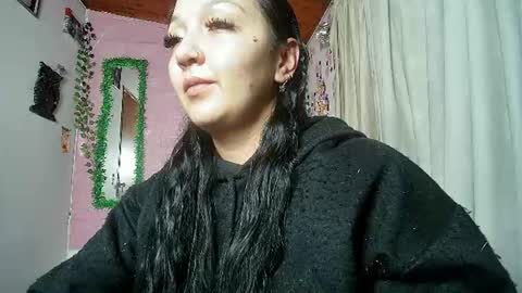 Snapshot of callme_lolas chatting on 07/07/26, 06:47 paula online show from 07/07/26, 06:47