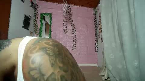 Snapshot of callme_lolas chatting on 07/09/26, 03:43 paula online show from 07/09/26, 03:43