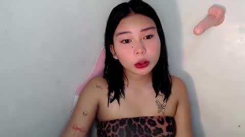 Snapshot of callme_remaxxx7 chatting on 11/13/25, 07:40 Rema online show from 11/13/25, 07:40