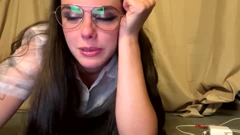 SG Baby online show from 09/17/25, 01:40