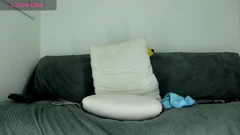 Snapshot of callmeby_lebron chatting on 02/06/25, 02:26 LeBron online show from 02/06/25, 02:26