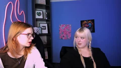 callmevivien online show from 04/15/26, 07:58