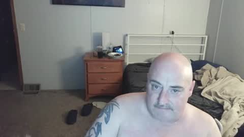 Snapshot of calvin420420 chatting on 05/20/26, 08:42 longjohn74 online show from 05/20/26, 08:42