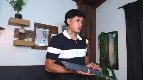 calvin913 online show from 11/20/25, 09:31