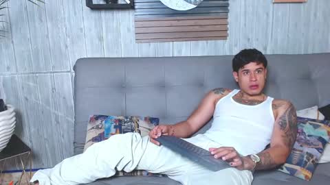 calvin913 online show from 11/23/25, 09:31