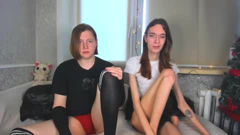 Snapshot of calvin_kevin_grem chatting on 12/17/25, 05:46 Calvin Kevin Grem online show from 12/17/25, 05:46