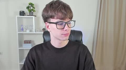 Hey I am Calvin  online show from 12/03/24, 07:11