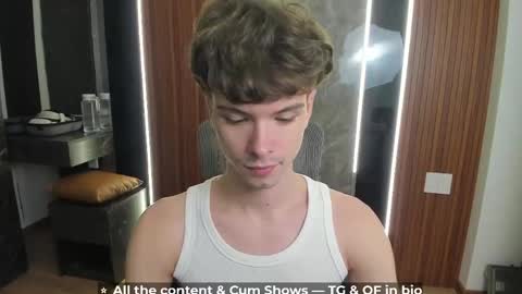 Hey I am Calvin  online show from 05/17/26, 05:20