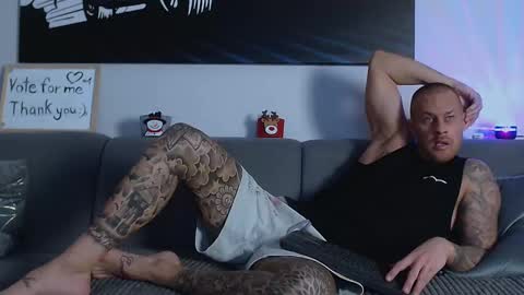 Snapshot of calvinhunt69 chatting on 12/31/24, 09:31 Calvin online show from 12/31/24, 09:31