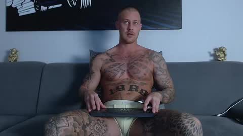 Snapshot of calvinhunt69 chatting on 02/03/25, 05:24 Calvin online show from 02/03/25, 05:24