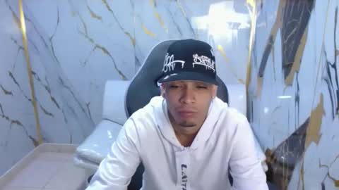 cam_xman online show from 02/18/26, 12:56