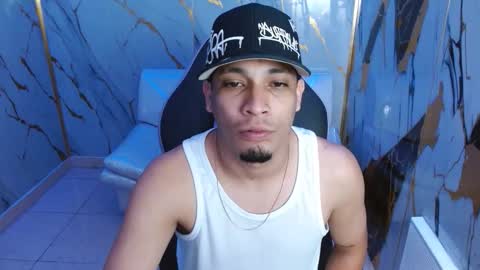 cam_xman online show from 04/24/26, 05:21