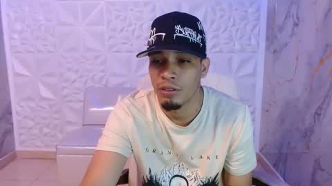 cam_xman online show from 04/28/26, 02:33