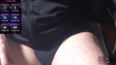 Snapshot of camboy301077 chatting on 01/03/25, 08:01 steffencamboy online show from 01/03/25, 08:01