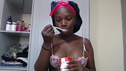 Princess online show from 03/07/25, 05:18