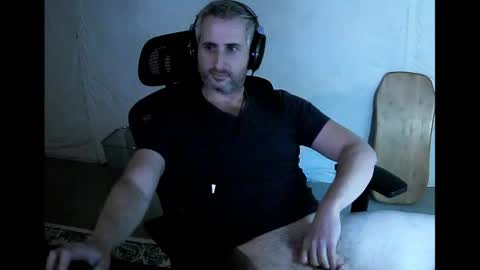 herp derp online show from 10/04/25, 08:51