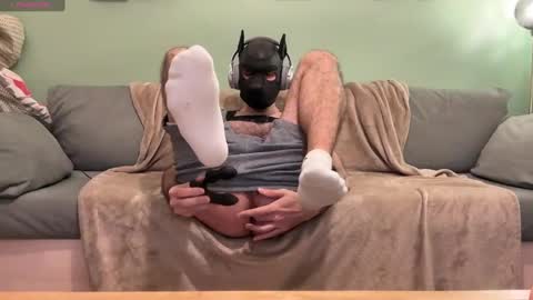 Snapshot of camdogfr chatting on 12/07/24, 02:35 camdogfr online show from 12/07/24, 02:35