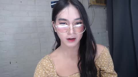 camela_star online show from 02/03/25, 06:28