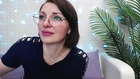camelia_lillie online show from 05/15/26, 11:56