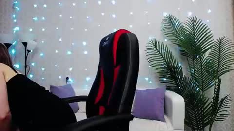Snapshot of camelia_lillie chatting on 07/15/26, 12:27 camelia_lillie online show from 07/15/26, 12:27