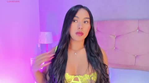 Camelia Smith online show from 09/25/25, 04:16