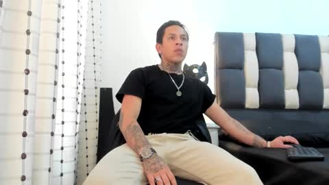 cami_coral1 online show from 02/02/26, 07:23