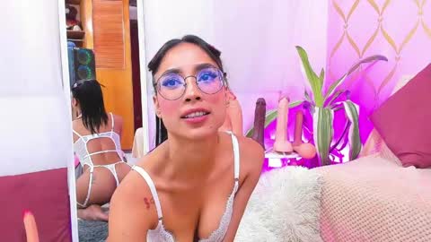 Camila online show from 03/12/26, 04:29